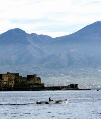 vesuvio-dal-mare