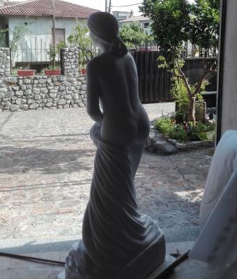 scultura-in-marmo-bianco-di-ca