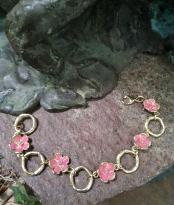 bracciale-in-bronzo-giallo-con