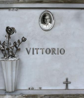 monument-for-vittorio