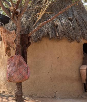 villaggio-himba-in-namibia