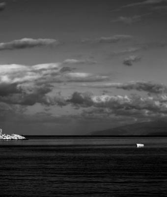 mare-d-inverno-in-bianco-e-ner