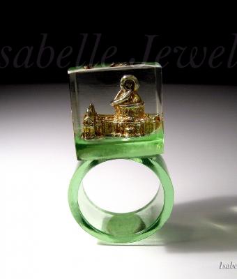 anello-realizzato-in-resina-co