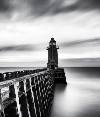 a-lighthouse-at-the-port