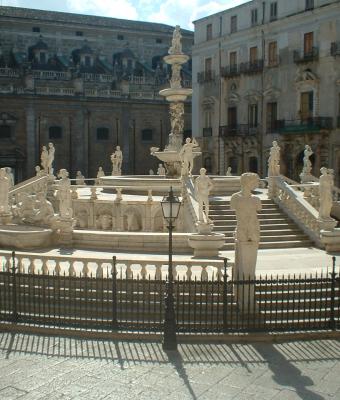 la-fontana-di-piazza-pretoria