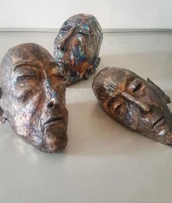 sleeping-heads