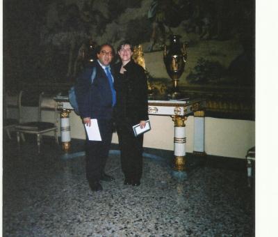 con-la-poetessa-camilla-costa-centro-internazionale-di-pace-a-milano-2002