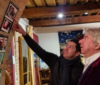 inaugurata-la-mostra-col-critico-salvo-nugnes-m-columbro-e-tanti-ospiti-allhotel-ristorante-vesuna