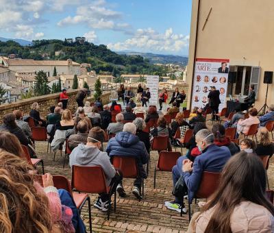 salvo-nugnes-porta-in-esposizione-a-spoleto-arte-tutte-le-forme-darte