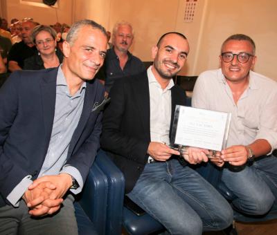 premio-per-linnovazione-conferito-a-012factory-da-silvana-giacobini-giordano-bruno-guerri-e-molti-altri