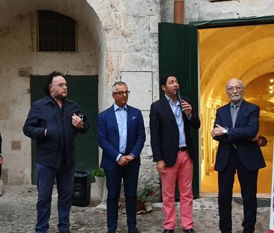 plauso-di-pubblico-e-critica-per-lultimo-libro-di-salvo-nugnes-presentato-a-matera-alla-sax-art-gallery