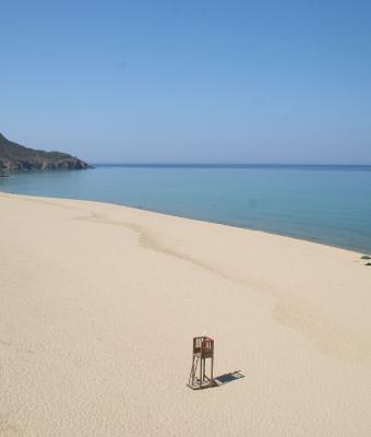 spiaggia-deserta